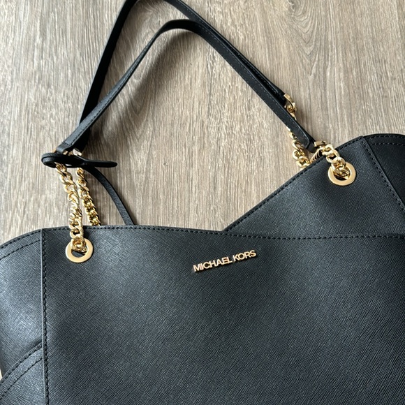 Michael Kors Tote Bag - Picture 3 of 5